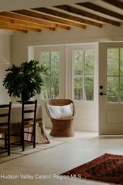 Второй свет и воздух: приятный интерьер красивого загородного коттеджа в штате нью-йорк Второй свет и воздух: приятный интерьер красивого загородного коттеджа в штате нью-йорк