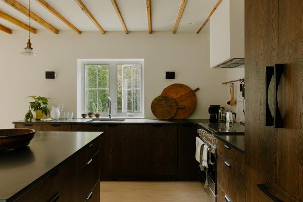 Второй свет и воздух: приятный интерьер красивого загородного коттеджа в штате нью-йорк Второй свет и воздух: приятный интерьер красивого загородного коттеджа в штате нью-йорк