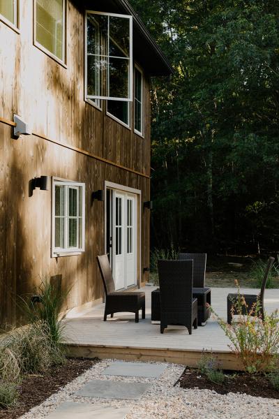 Второй свет и воздух: приятный интерьер красивого загородного коттеджа в штате нью-йорк Второй свет и воздух: приятный интерьер красивого загородного коттеджа в штате нью-йорк