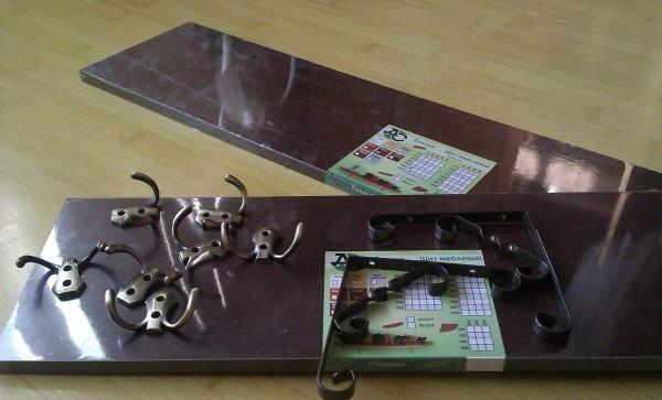 Как сделать настенную вешалку Как сделать настенную вешалку