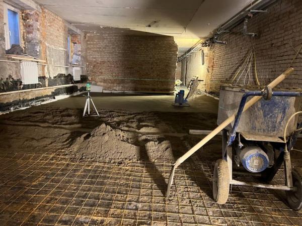 Механизированная стяжка пола: особенности технологии и преимущества Механизированная стяжка пола: особенности технологии и преимущества