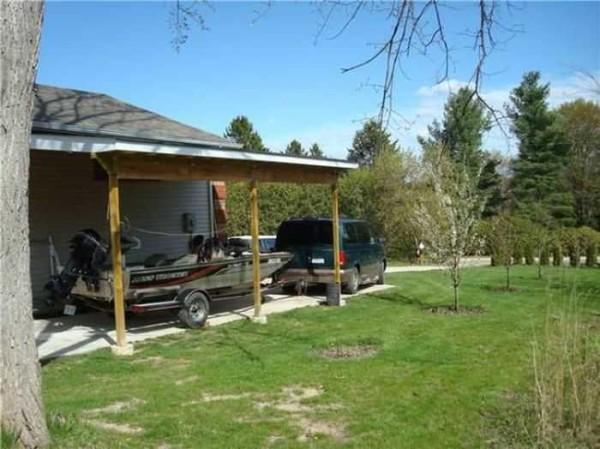 Делаем навес для авто из дерева, поликорбоната Делаем навес для авто из дерева, поликорбоната