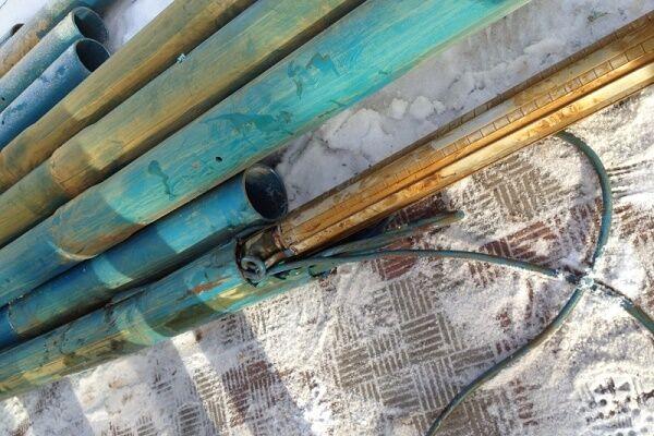 Как достать насос из скважины, если он застрял: первая помощь от профессионалов Как достать насос из скважины, если он застрял: первая помощь от профессионалов