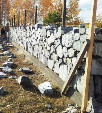 Как сделать забор из булыжника Как сделать забор из булыжника