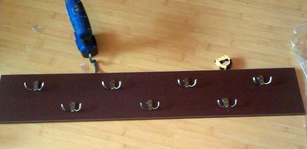 Как сделать настенную вешалку Как сделать настенную вешалку