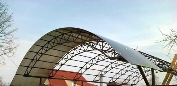 Делаем навес для авто из дерева, поликорбоната Делаем навес для авто из дерева, поликорбоната