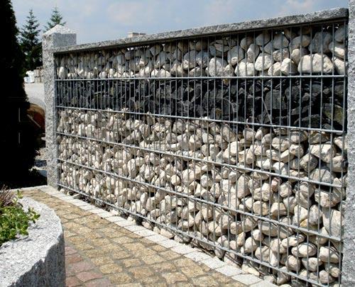 Заборы из камня в сетке Заборы из камня в сетке