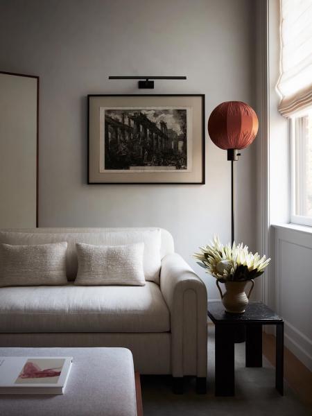 Чистые линии и стильные контрасты: элегантный таунхаус в нью-йорке Чистые линии и стильные контрасты: элегантный таунхаус в нью-йорке