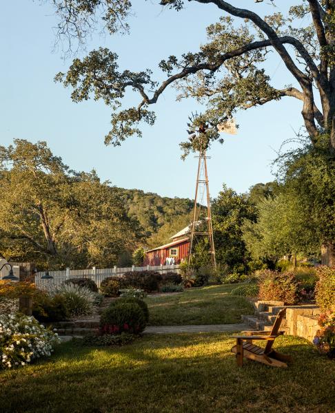 Душевный многослойный интерьер американской дачи от heidi caillier Душевный многослойный интерьер американской дачи от heidi caillier