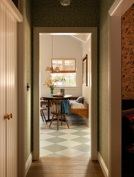 Душевный многослойный интерьер американской дачи от heidi caillier Душевный многослойный интерьер американской дачи от heidi caillier