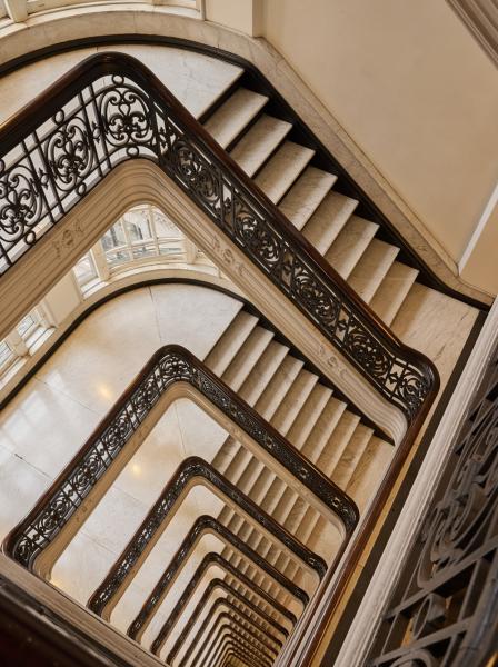 Элегантные европейские интерьеры квартиры в одном из самых красивых домов нью-йорка Элегантные европейские интерьеры квартиры в одном из самых красивых домов нью-йорка