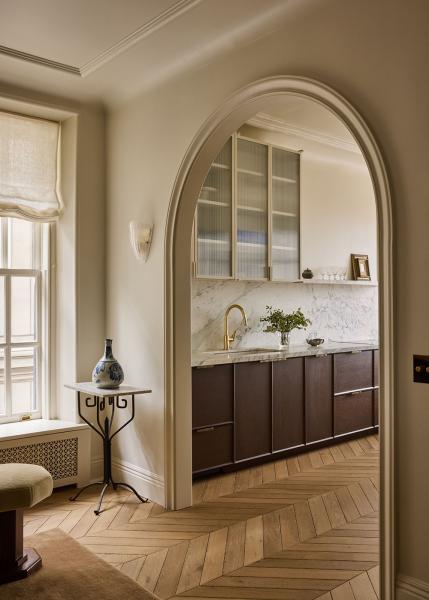 Элегантные европейские интерьеры квартиры в одном из самых красивых домов нью-йорка Элегантные европейские интерьеры квартиры в одном из самых красивых домов нью-йорка