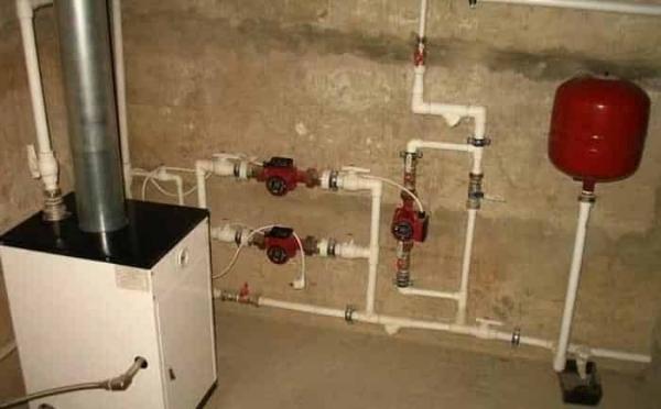 Где ставить расширительный бак в отоплении Где ставить расширительный бак в отоплении