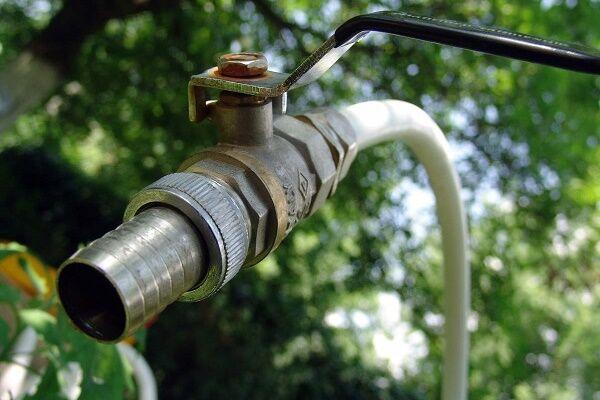 Как сделать водопровод на даче своими руками: правила прокладки, монтажа и обустройства Как сделать водопровод на даче своими руками: правила прокладки, монтажа и обустройства