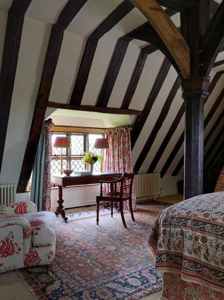 Красивая реновация традиционного английского поместья 15 века Красивая реновация традиционного английского поместья 15 века