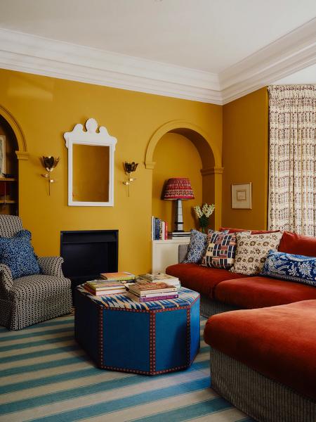 Красочная новая жизнь бывшего дома священника в южном лондоне Красочная новая жизнь бывшего дома священника в южном лондоне