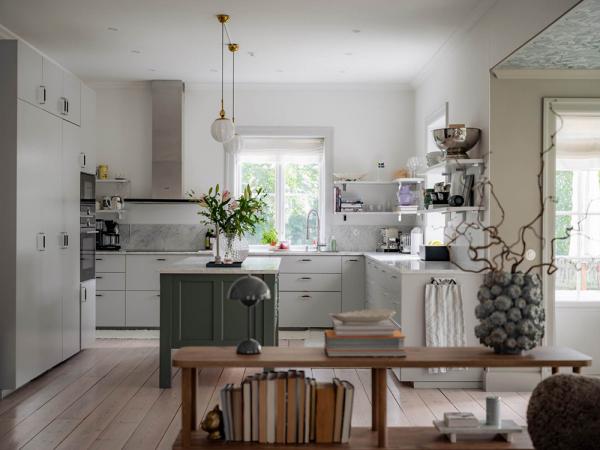 Новый коттедж в швеции, стилизованный под традиционный скандинавский домик Новый коттедж в швеции, стилизованный под традиционный скандинавский домик