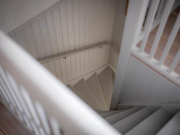 Новый коттедж в швеции, стилизованный под традиционный скандинавский домик Новый коттедж в швеции, стилизованный под традиционный скандинавский домик