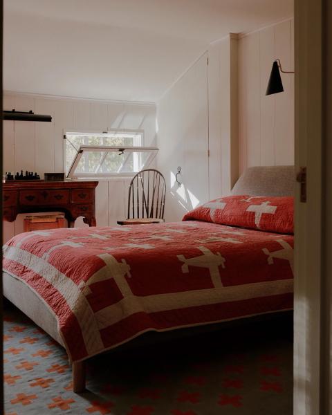 Оживить, но не стереть историю: очарование старой фермы в гудзонской долине Оживить, но не стереть историю: очарование старой фермы в гудзонской долине