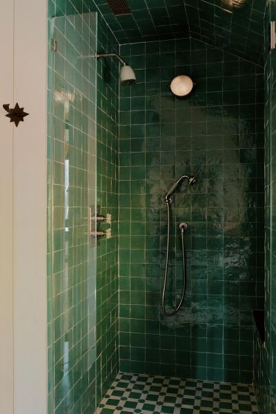 Оживить, но не стереть историю: очарование старой фермы в гудзонской долине Оживить, но не стереть историю: очарование старой фермы в гудзонской долине