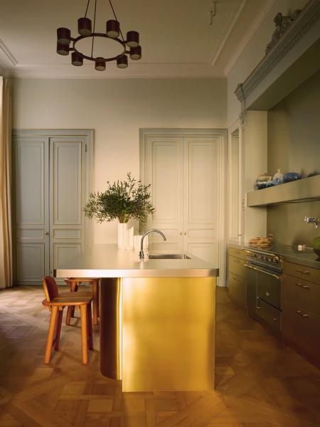 Тонкая гамма и изысканные детали: роскошные апартаменты в париже Тонкая гамма и изысканные детали: роскошные апартаменты в париже