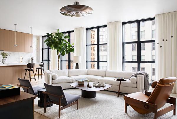 Залитый светом стильный лофт молодой семьи в нью-йорке Залитый светом стильный лофт молодой семьи в нью-йорке