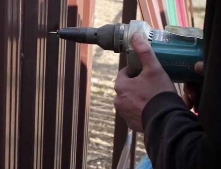 Заборы из евроштакетника Заборы из евроштакетника