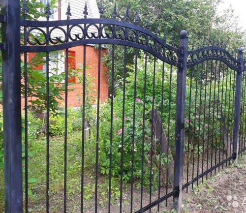 Заборы из металлического прута Заборы из металлического прута