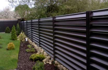 Забор-жалюзи — веяние нового времени Забор-жалюзи — веяние нового времени