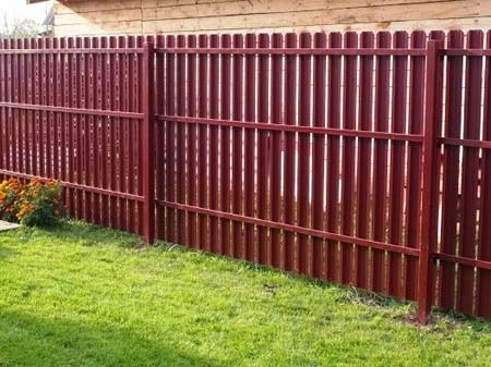 Заборы из евроштакетника Заборы из евроштакетника