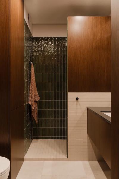 Атмосферный мужской интерьер в варшаве в землистых оттенках (53 кв. М) Атмосферный мужской интерьер в варшаве в землистых оттенках (53 кв. М)