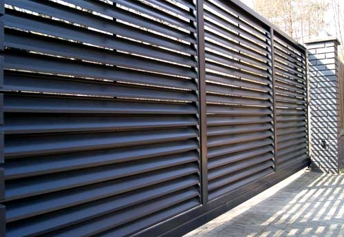 Забор-жалюзи — веяние нового времени Забор-жалюзи — веяние нового времени