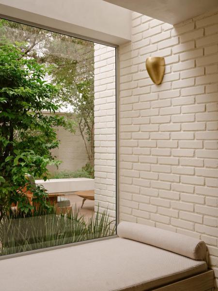 Минимализм по-бразильски: современный дом в сан-паулу Минимализм по-бразильски: современный дом в сан-паулу