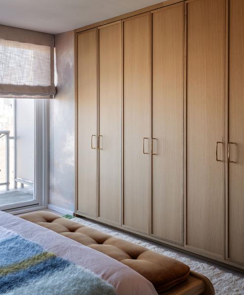 Модернистские нотки в интерьерах красочной квартиры в нью-йорке Модернистские нотки в интерьерах красочной квартиры в нью-йорке