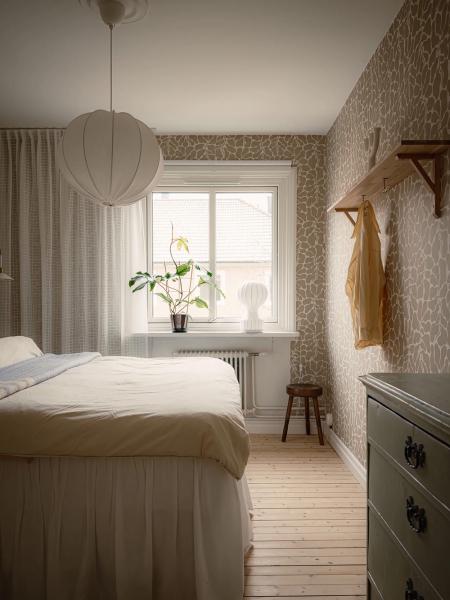 Скандинавский интерьер, в котором тон задаёт рыжий диван (70 кв. М) Скандинавский интерьер, в котором тон задаёт рыжий диван (70 кв. М)