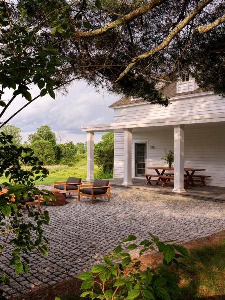 Современный, но с характером фермерского дома: обновление коттеджа в гудзонской долине Современный, но с характером фермерского дома: обновление коттеджа в гудзонской долине