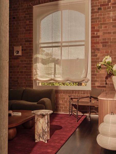 Спокойная обстановка и эклектичный декор: маленький лофт в сиднее Спокойная обстановка и эклектичный декор: маленький лофт в сиднее