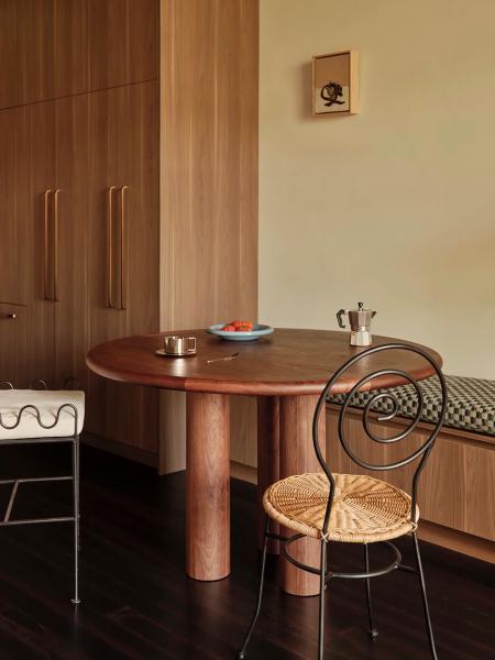 Спокойная обстановка и эклектичный декор: маленький лофт в сиднее Спокойная обстановка и эклектичный декор: маленький лофт в сиднее