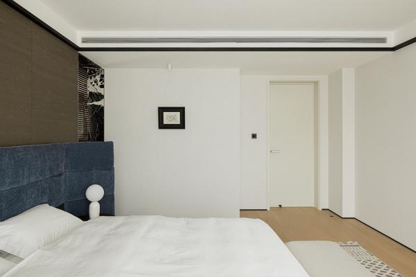 Воздушный современный интерьер в китае с черными акцентами в декоре Воздушный современный интерьер в китае с черными акцентами в декоре