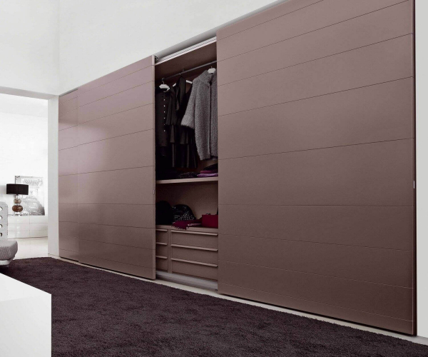 Выбираем шкафы-купе: советов по выбору + обзоры популярных моделей Выбираем шкафы-купе: советов по выбору + обзоры популярных моделей