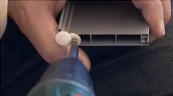 Как поставить складывающиеся двери (гармошка, книжка) Как поставить складывающиеся двери (гармошка, книжка)