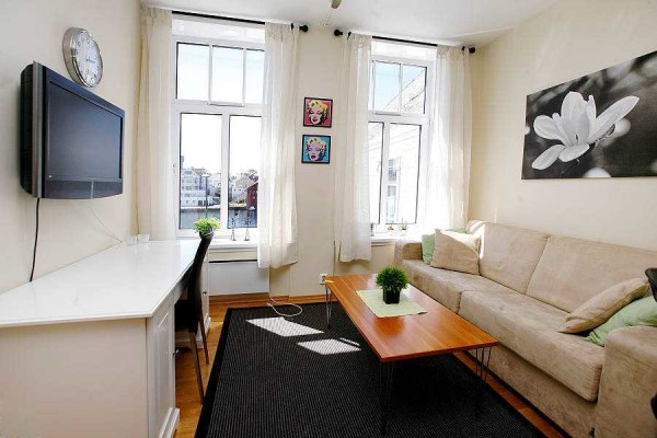 Интерьер маленькой комнаты своими руками Интерьер маленькой комнаты своими руками