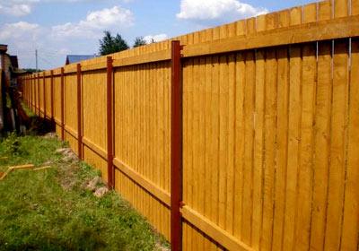 Строительство забора из лиственницы Строительство забора из лиственницы