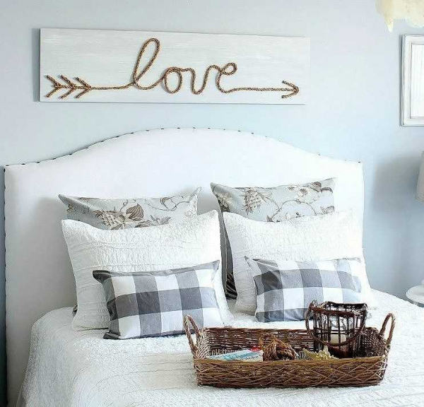 Простые и творческие способы украсить стену в комнате своими руками — идеи для декора из подручных материалов Простые и творческие способы украсить стену в комнате своими руками — идеи для декора из подручных материалов