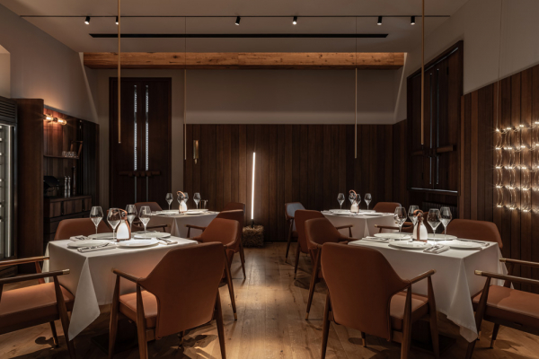 Дизайн-проект ресторана savras на большой дмитровке: французский стиль и вольный ветер степей