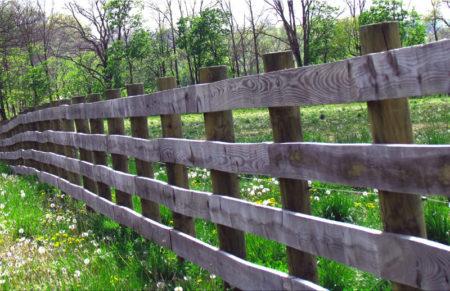Варианты дизайна деревянного забора Варианты дизайна деревянного забора