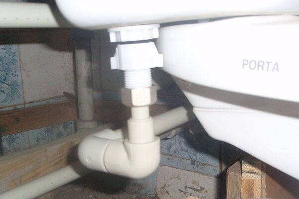 Как провести ремонт унитаза своими руками: разбор распространенных поломок Как провести ремонт унитаза своими руками: разбор распространенных поломок