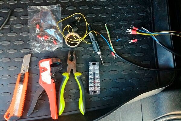 Клеммы для соединения проводов: какие клеммники лучше и как с ними работать