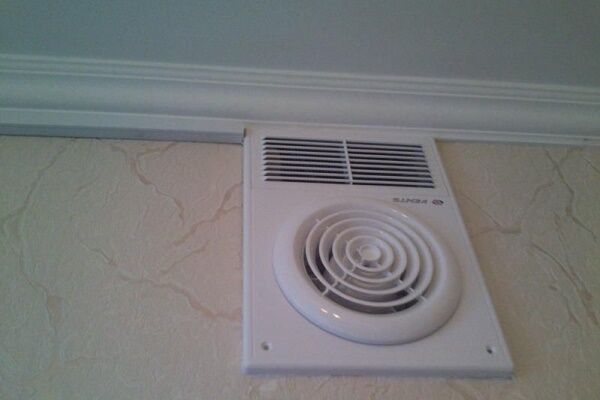 Как выбрать и установить вентилятор в ванную + как подключить вентилятор к выключателю Как выбрать и установить вентилятор в ванную + как подключить вентилятор к выключателю