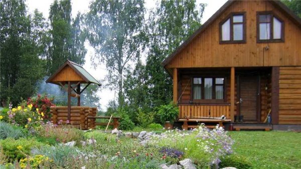 Оформление колодца: колодезный домик (открытый и закрытый) Оформление колодца: колодезный домик (открытый и закрытый)